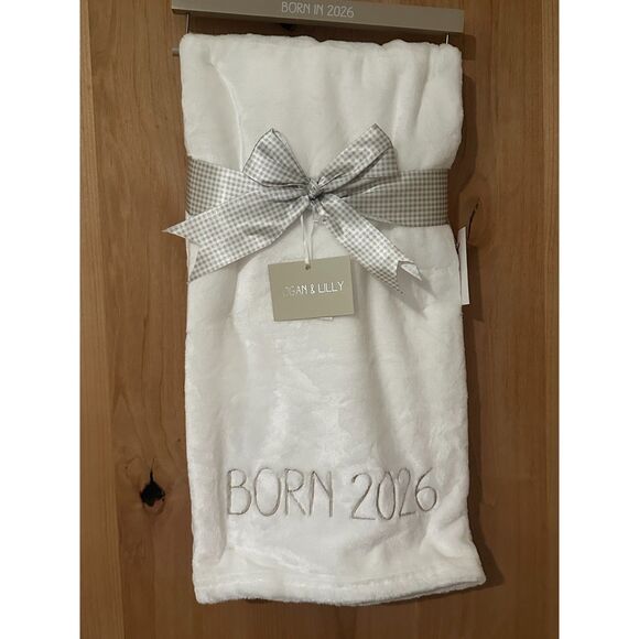 Logan & Lilly Soft White Baby Blanket with Beige Embroidery 30"x40" NWT - Picture 1 of 4